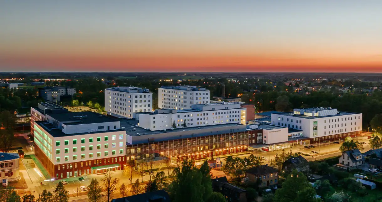 Tartu Ülikooli Kliinikum III ehitusjärk [Timo Arbeiter].jpg